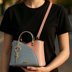 (10)Shoulder bag womens blue and‎ pink color